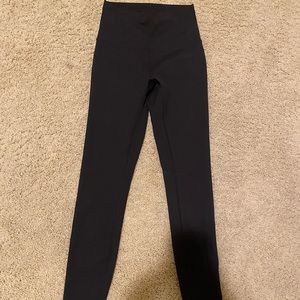 Lululemon Black Wunder Under High-Rise Tight 25”
